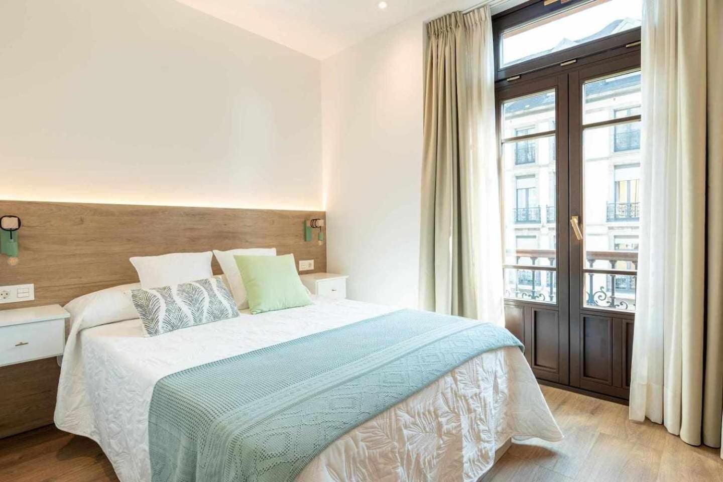 El Mirador De Uria Lejlighed Oviedo Værelse billede